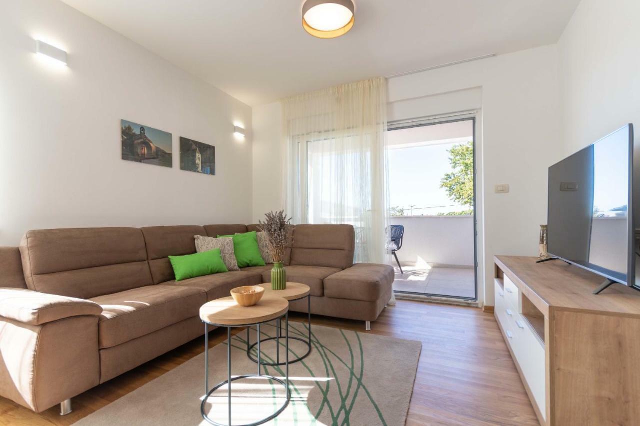 Apartment House Ivan John Podstrana Dış mekan fotoğraf