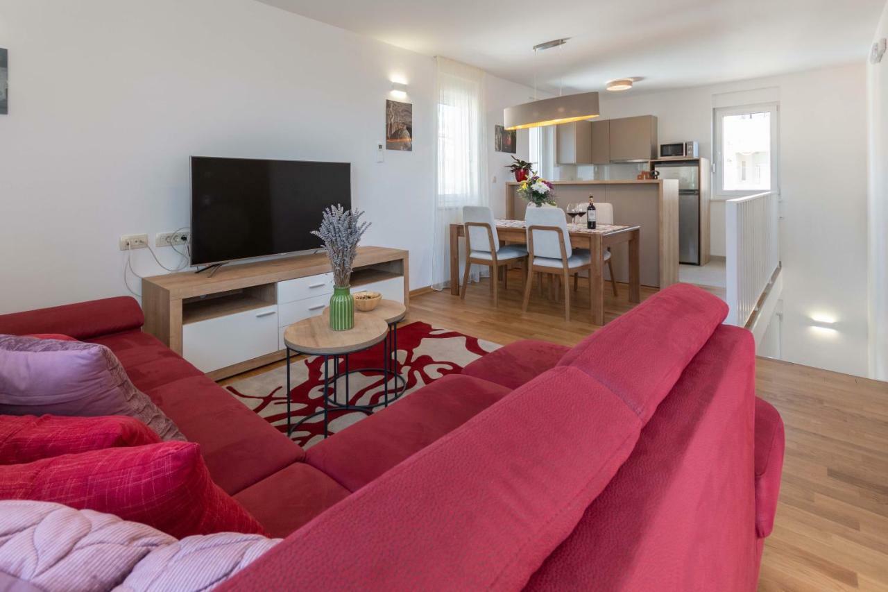 Apartment House Ivan John Podstrana Dış mekan fotoğraf